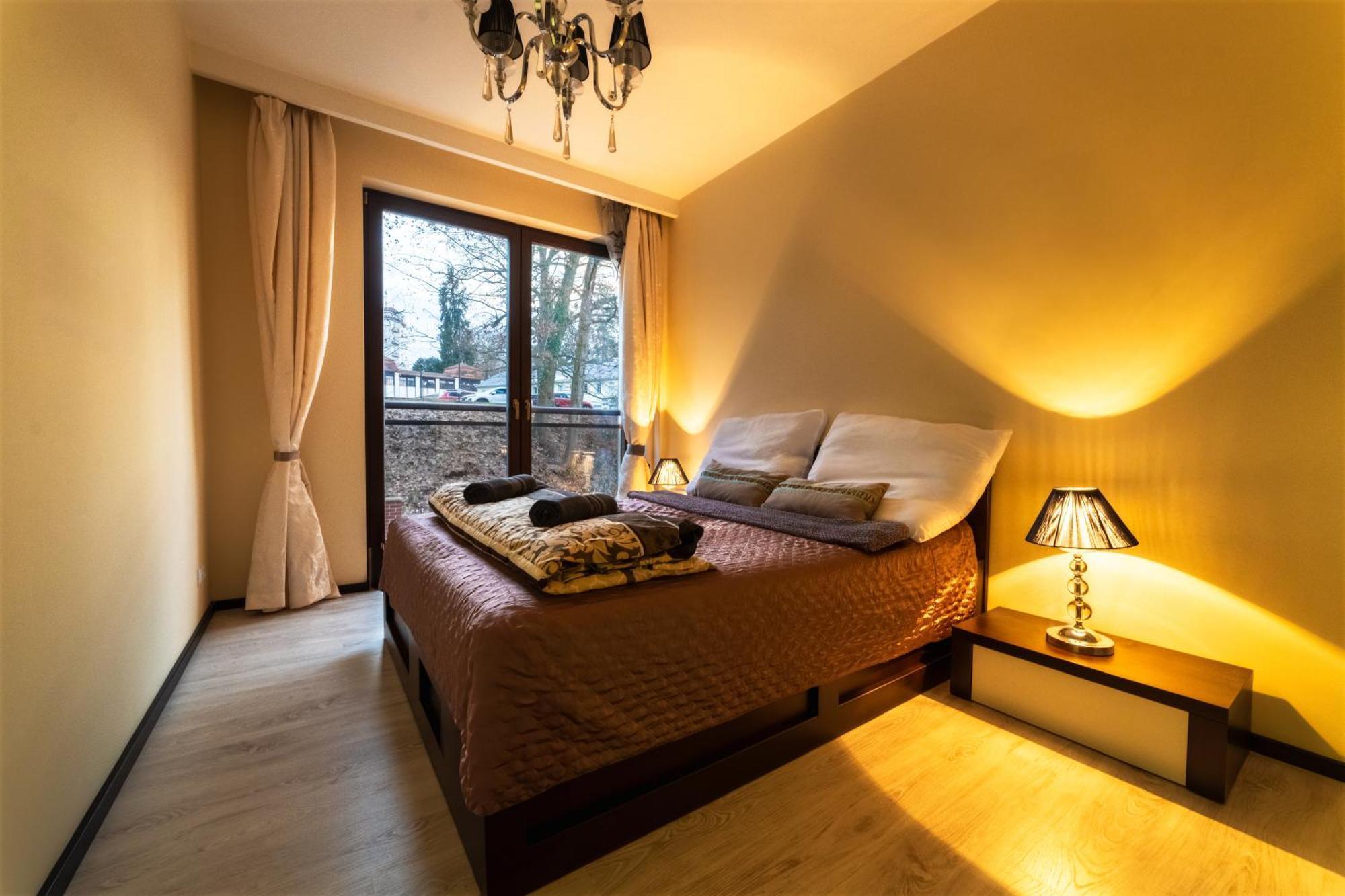 Imperial Apartment In Bohemia Residence By Rentez Karlsbad Exterior foto