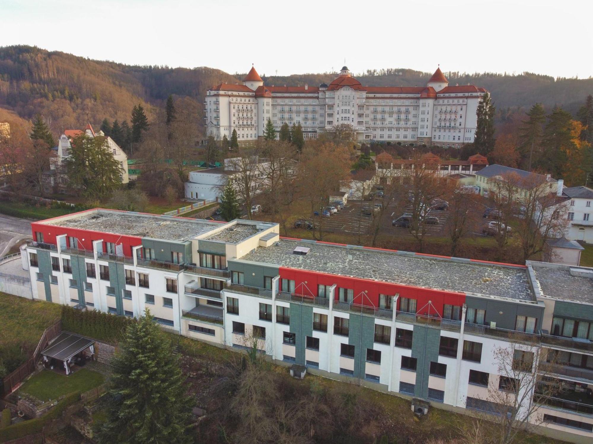 Imperial Apartment In Bohemia Residence By Rentez Karlsbad Exterior foto